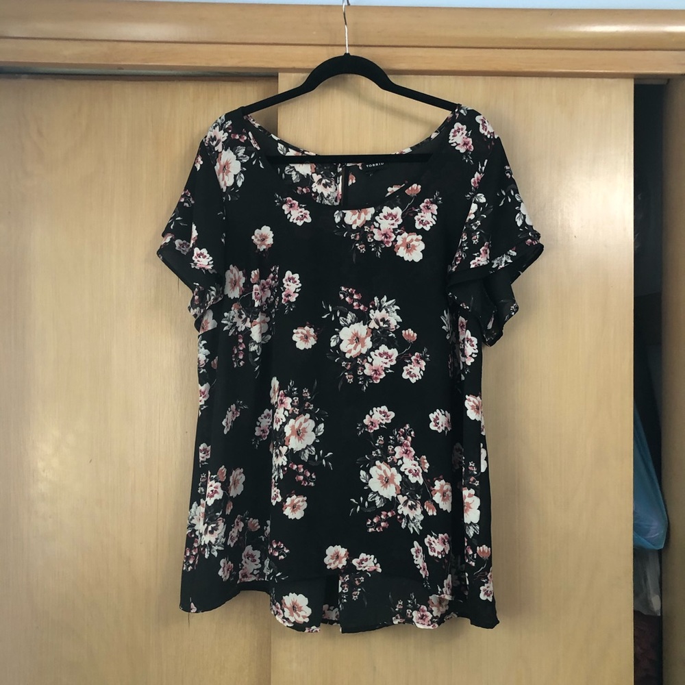 Torrid floral blouse